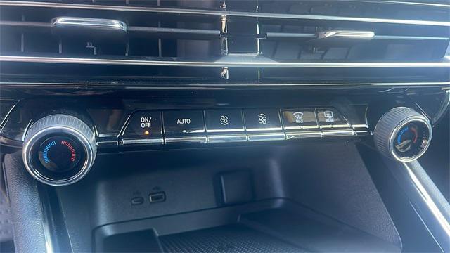 new 2026 Chevrolet Traverse car, priced at $40,826