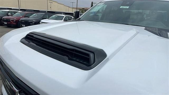 new 2025 Chevrolet Silverado 2500 car, priced at $70,945