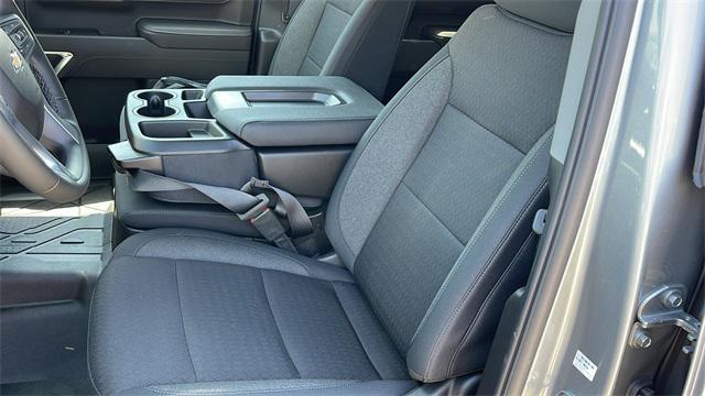 new 2025 Chevrolet Silverado 1500 car, priced at $41,470