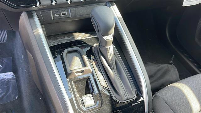 new 2025 Chevrolet Colorado car, priced at $37,085