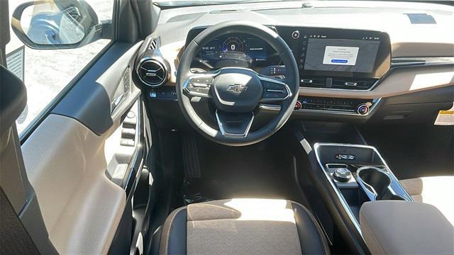 new 2026 Chevrolet Equinox car, priced at $33,080