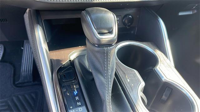 used 2023 Toyota Highlander car, priced at $35,691