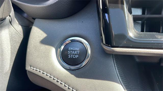 used 2023 Toyota Highlander car, priced at $35,691