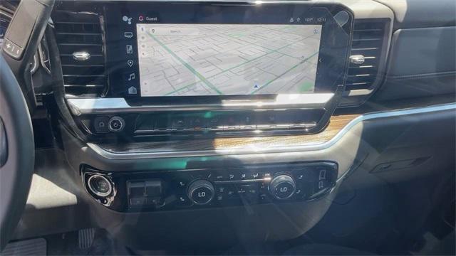 new 2025 Chevrolet Silverado 1500 car, priced at $39,615