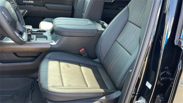 new 2025 Chevrolet Silverado 1500 car, priced at $73,420