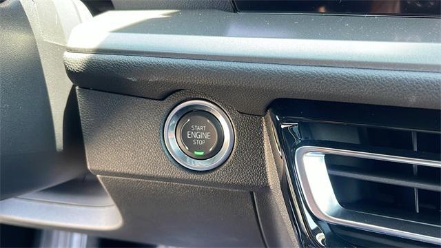 new 2026 Chevrolet Traverse car, priced at $42,296