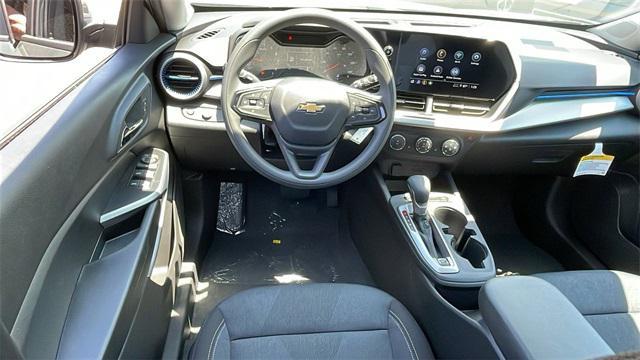 new 2025 Chevrolet Trax car, priced at $19,240