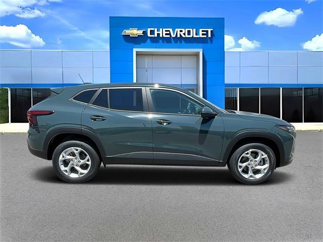 new 2025 Chevrolet Trax car, priced at $19,240