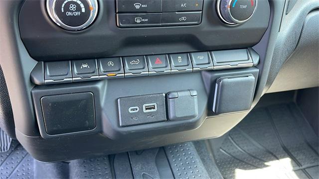 new 2025 Chevrolet Silverado 1500 car, priced at $34,260