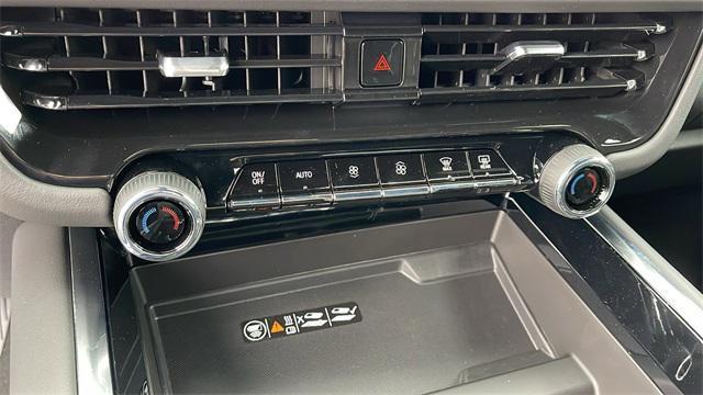 new 2025 Chevrolet Suburban car, priced at $81,815