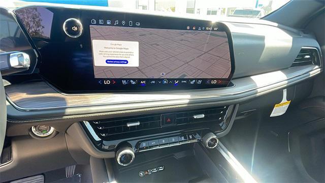 new 2025 Chevrolet Suburban car, priced at $74,760