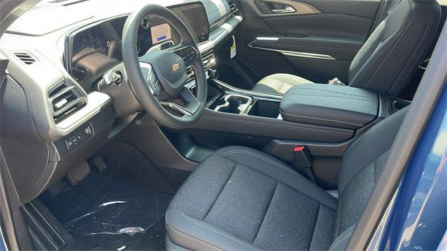 new 2025 Chevrolet Traverse car, priced at $40,620
