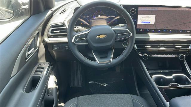 new 2025 Chevrolet Traverse car, priced at $40,620