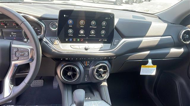 new 2025 Chevrolet Blazer car, priced at $35,610