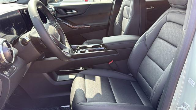 new 2026 Chevrolet Equinox car, priced at $27,370