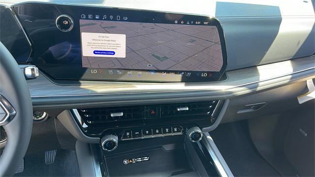 new 2025 Chevrolet Suburban car, priced at $76,160