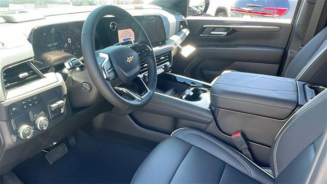 new 2025 Chevrolet Suburban car, priced at $76,160