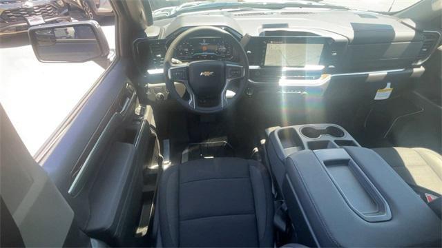 new 2025 Chevrolet Silverado 1500 car, priced at $39,220