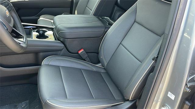 new 2025 Chevrolet Suburban car, priced at $78,455
