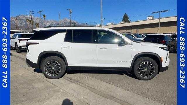 new 2025 Chevrolet Traverse car, priced at $42,420