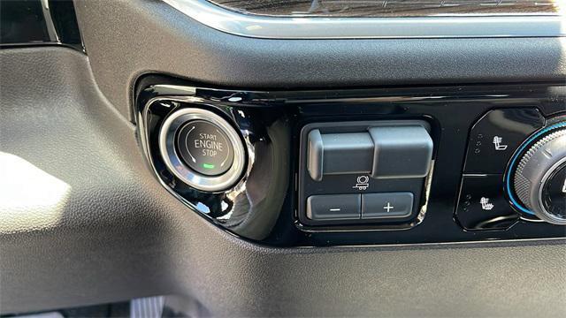 new 2025 Chevrolet Silverado 1500 car, priced at $40,220