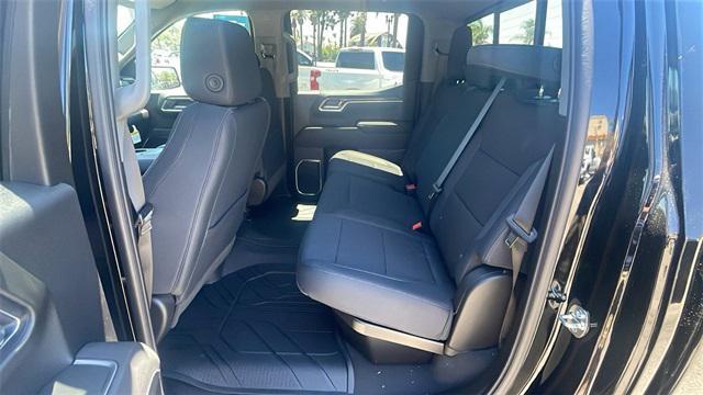 new 2025 Chevrolet Silverado 1500 car, priced at $40,220