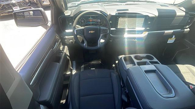 new 2025 Chevrolet Silverado 1500 car, priced at $40,220