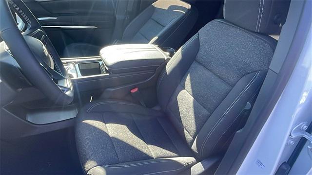 new 2026 Chevrolet Traverse car, priced at $45,672