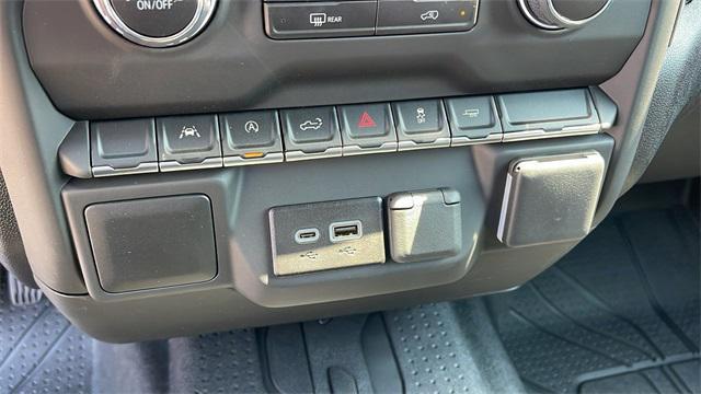 new 2025 Chevrolet Silverado 1500 car, priced at $35,355