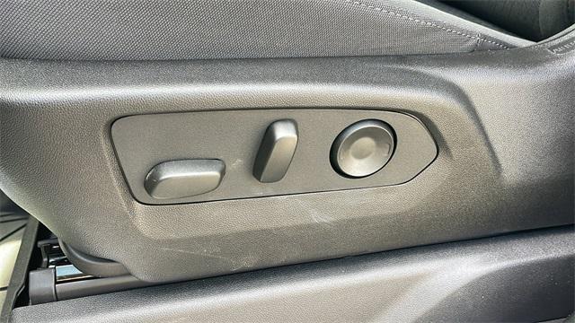 new 2025 Chevrolet Silverado 1500 car, priced at $44,632