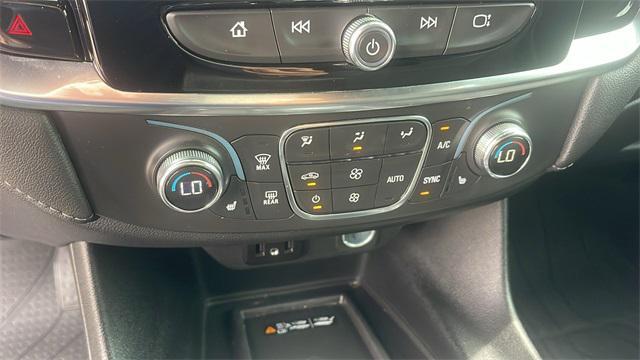used 2023 Chevrolet Traverse car, priced at $33,616