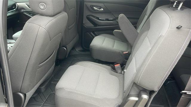 used 2023 Chevrolet Traverse car, priced at $33,616
