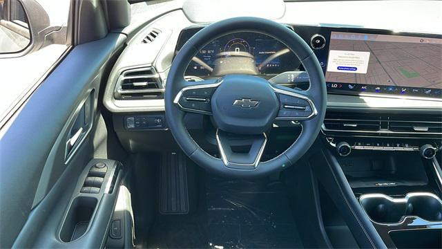 new 2025 Chevrolet Traverse car, priced at $42,905