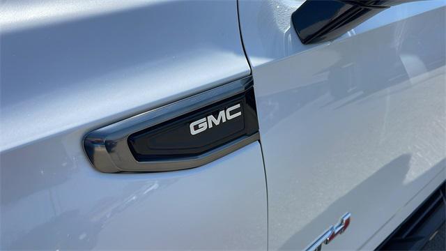 used 2024 GMC Yukon car, priced at $70,842