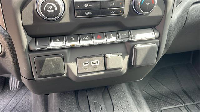 new 2025 Chevrolet Silverado 1500 car, priced at $36,525
