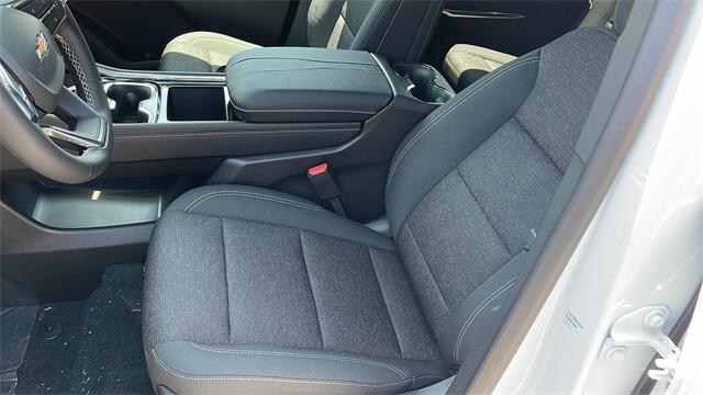 new 2025 Chevrolet Traverse car, priced at $40,620