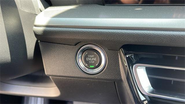 new 2025 Chevrolet Traverse car, priced at $39,739
