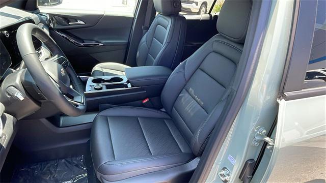 new 2026 Chevrolet Equinox car, priced at $27,990