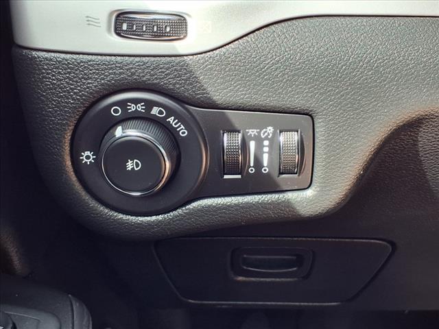 used 2014 Jeep Cherokee car, priced at $10,890