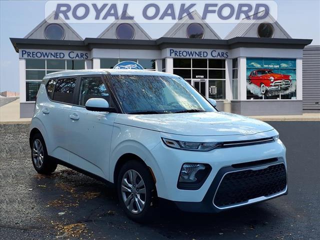 used 2022 Kia Soul car, priced at $10,999