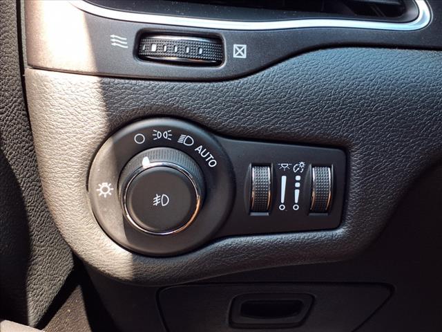 used 2020 Jeep Cherokee car, priced at $20,591