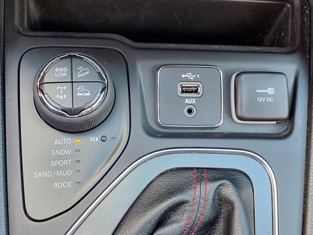 used 2020 Jeep Cherokee car, priced at $20,591