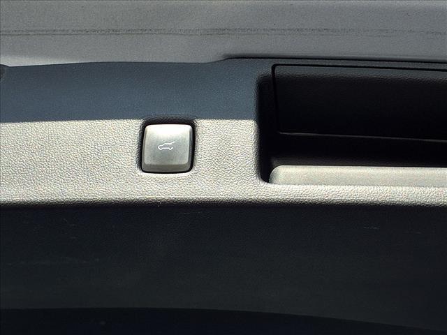 used 2022 Ford Escape car, priced at $20,292