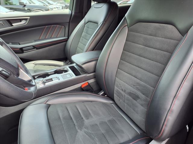 used 2024 Ford Edge car, priced at $32,995