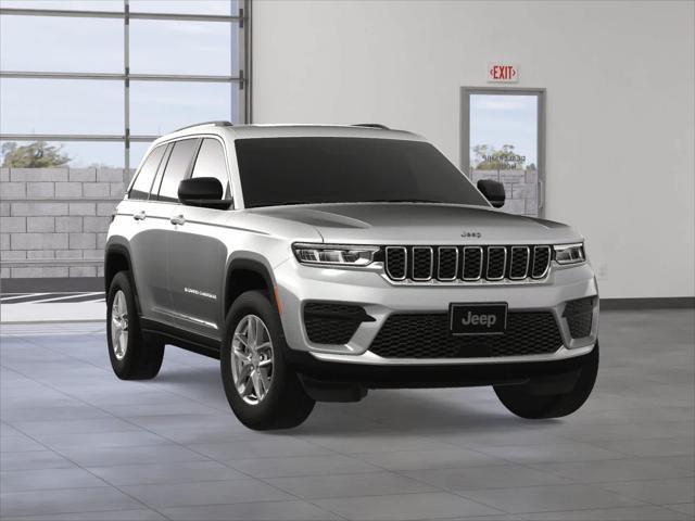 new 2025 Jeep Grand Cherokee car, priced at $40,123