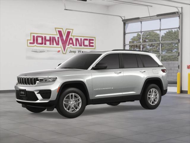 new 2025 Jeep Grand Cherokee car, priced at $40,123