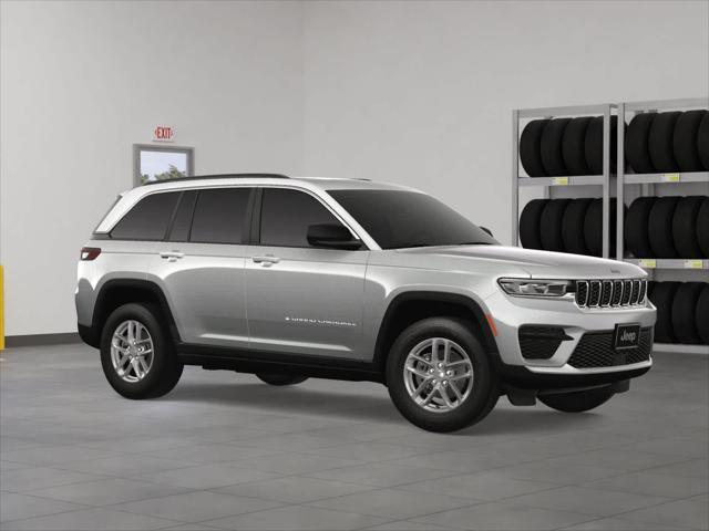 new 2025 Jeep Grand Cherokee car, priced at $40,123