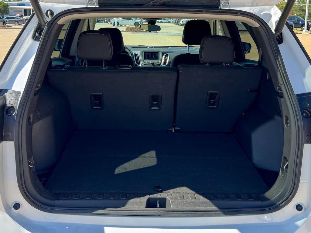 used 2024 Chevrolet Equinox car, priced at $22,268