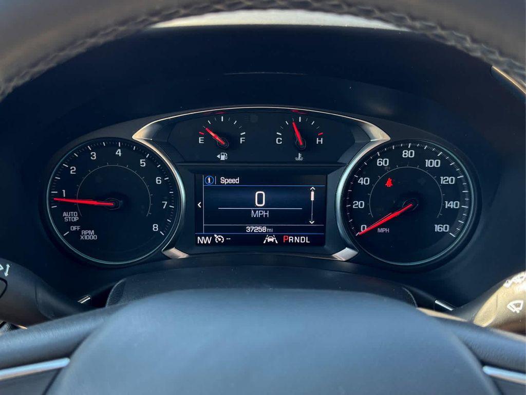 used 2024 Chevrolet Equinox car, priced at $22,268
