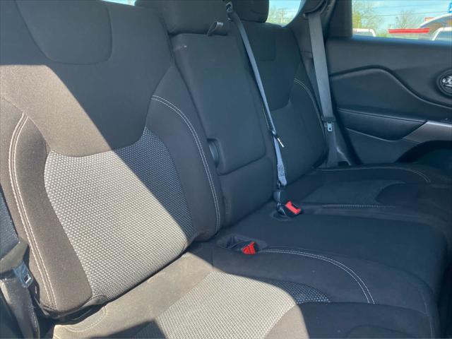 used 2021 Jeep Cherokee car, priced at $17,044